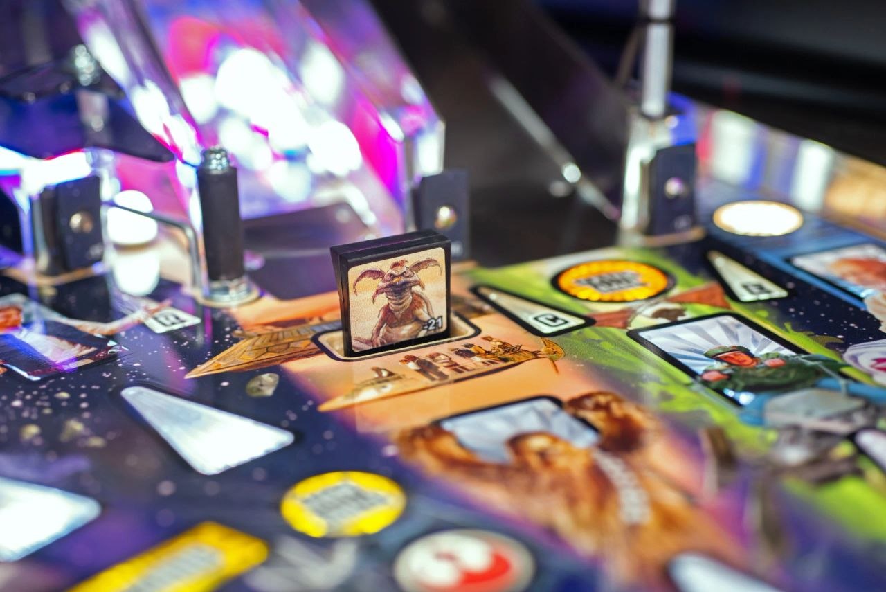Ultimate Star Wars: Fall of the Empire Pinball Machine by Stern - 2025 Edition - Image 3